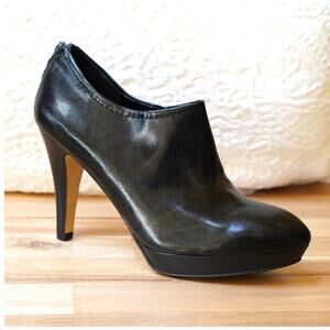 Franco Sarto Orchid Low Cut Zip Up Leather Platform Booties Black Size 8.5